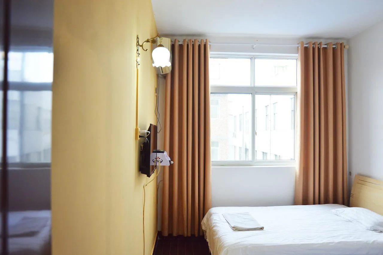 Luoyang Longmen Youth Hostel